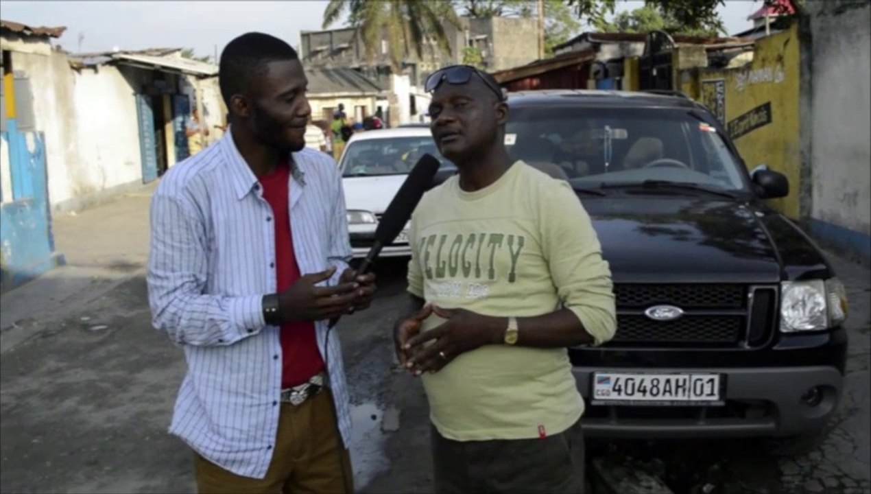 L'artiste comédien KABAMBA MASSASI asali ba révélations ya somo na micro ya Junior DIASSO