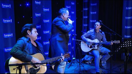 Les Simple Minds reprennent " Riders on the storm " de The Doors en live