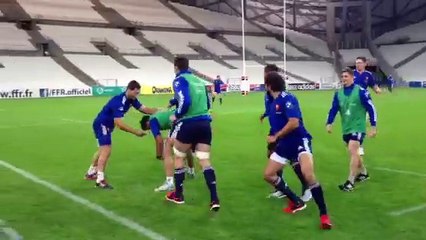 Rugby : le XV de France s'entraîne au Vélodrome