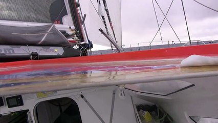 30 noeuds de vents sous spi sur Safran !