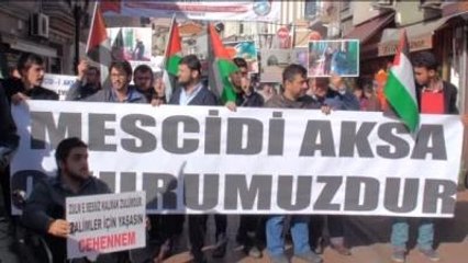 İsrail Askerlerinin Mescid-i Aksa Baskını Protestosu