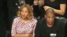 Beyoncé se balance bizarrement à coté de Jay-Z : droguée, possédée??