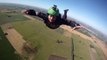 2 skydivers about to smash on the ground : Freakout Altitude Awareness Fail