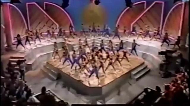 Taylor Swift's 'Shake it Off' Syncs Perfectly with 80s Aerobics Video
