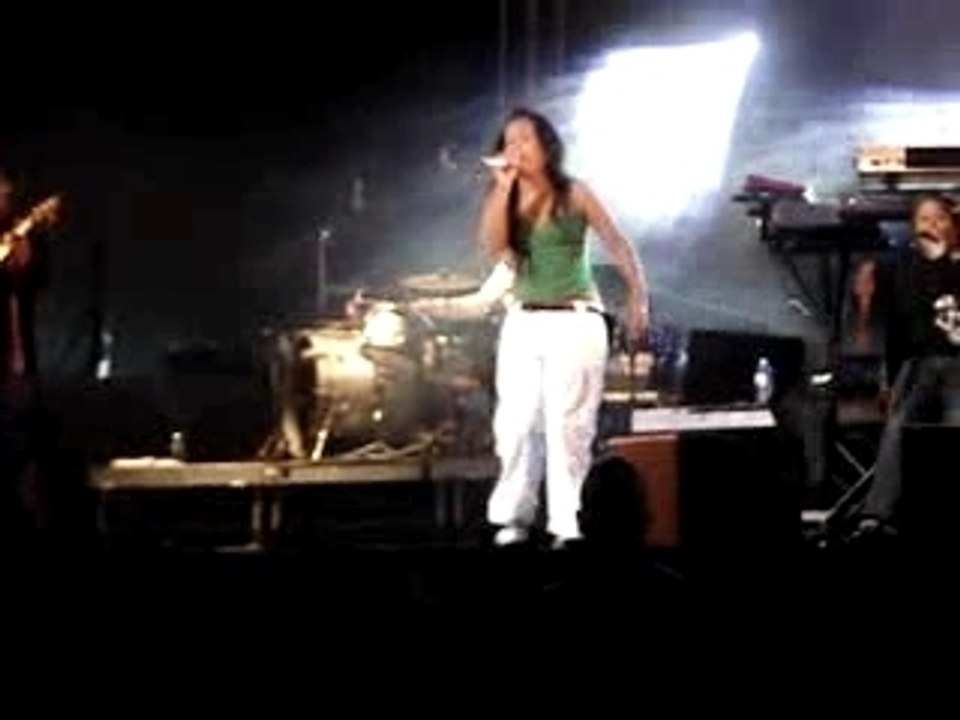 Ne retiens pas tes larmes