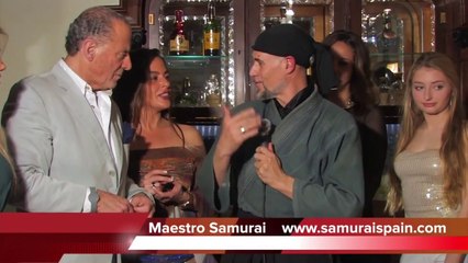 CONTRA Violencia  Genero  "La escoba Samurai te salvara la VIDA""