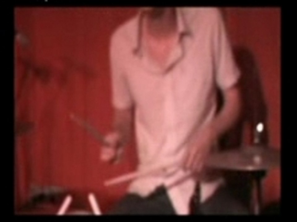 Cold War Kids - We Used To Vacation