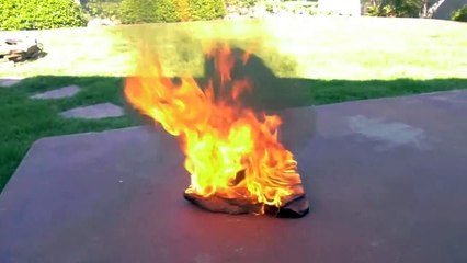 Burning a New Samsung Galaxy S5 - Will it Survive_