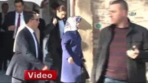 Başbakan Davutoğlu, Emir Sultan Türbesini Ziyaret Etti