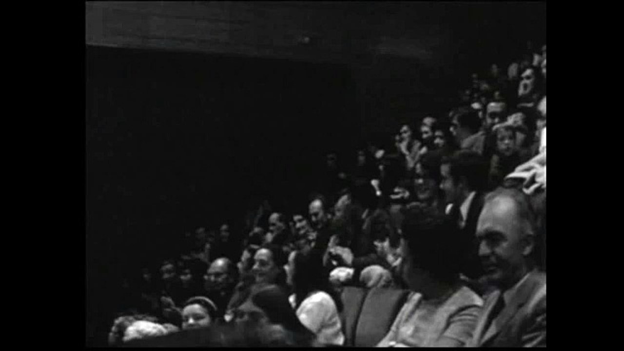 Mireille Mathieu -   " Une histoire d'amour "            (Love story)