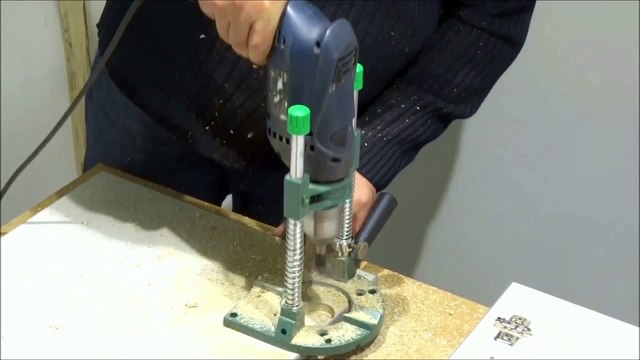 Demo. Comment fabriquer un meuble avec tiroirs