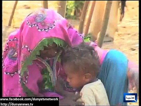 Dunya News - Sindh govt's relief bags for Tharparkar affectees contain mud