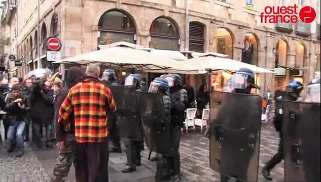 La manifestation à Rennes devient tendue en fin de journée