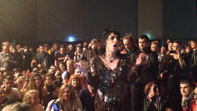 Les Struts enflamment les IndisciplinéEs