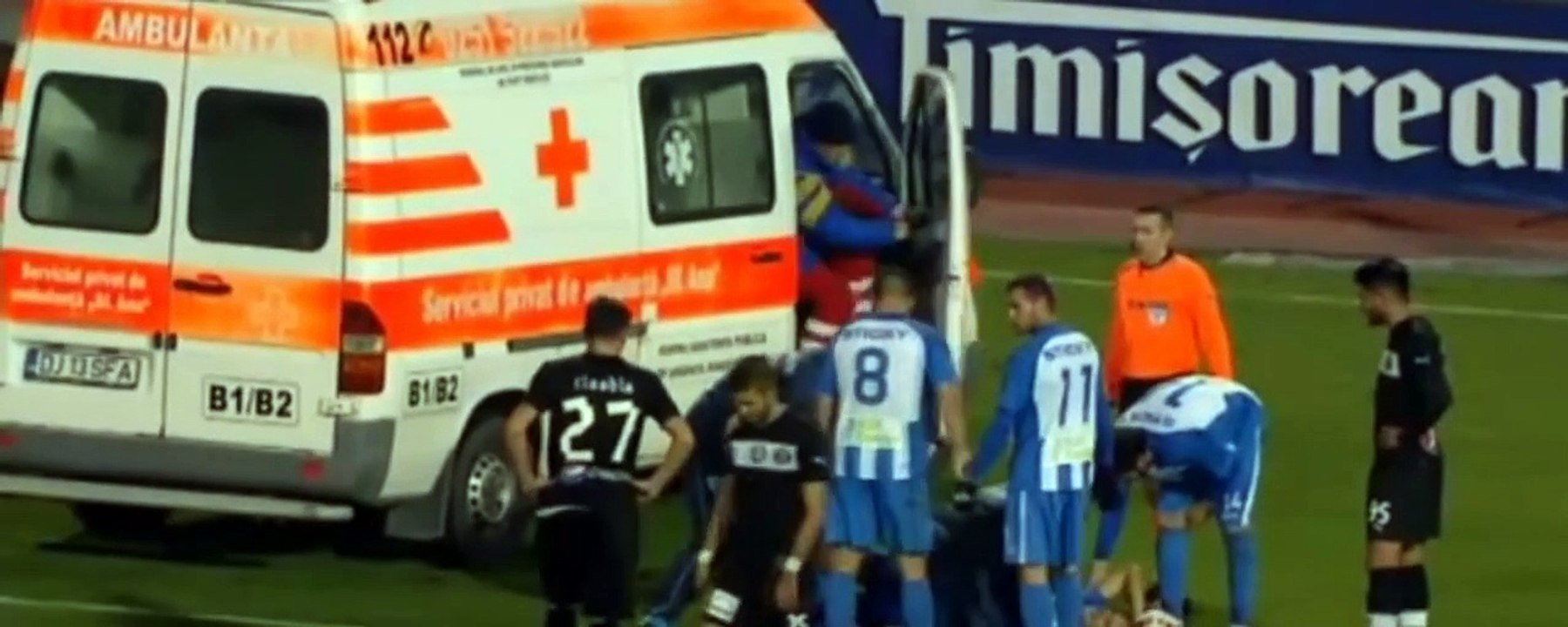 16 matchs de suspension pour ce tacle assassin ! (Nicusor Bancu Horror Injury (CS Universitatea Craiova Vs Viitorul Constanta )
