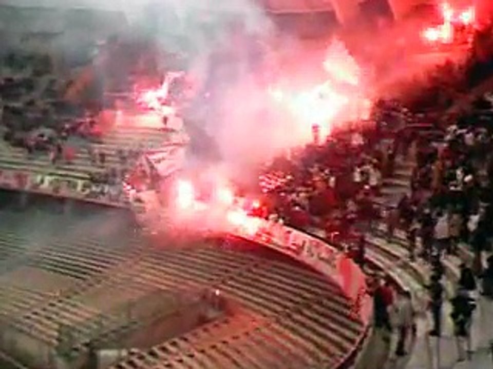 Tifo Ultras Baresi in Curva Nord (stagione 2003-04)
