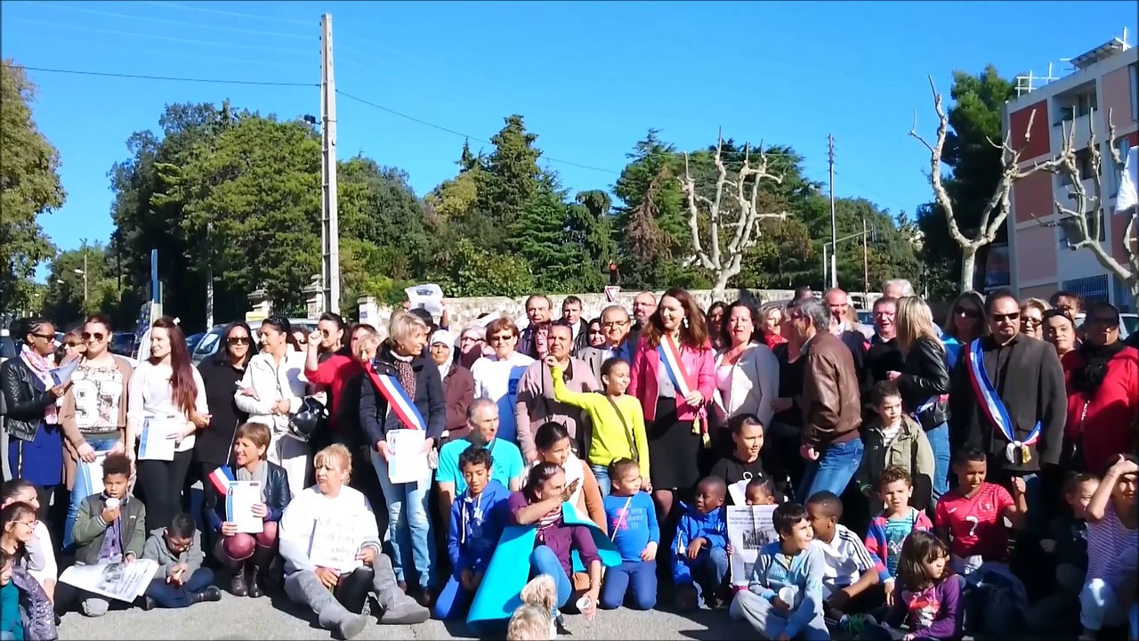 Valérie Boyer - 'Non à la fermeture du Centre Social des Lierres !'