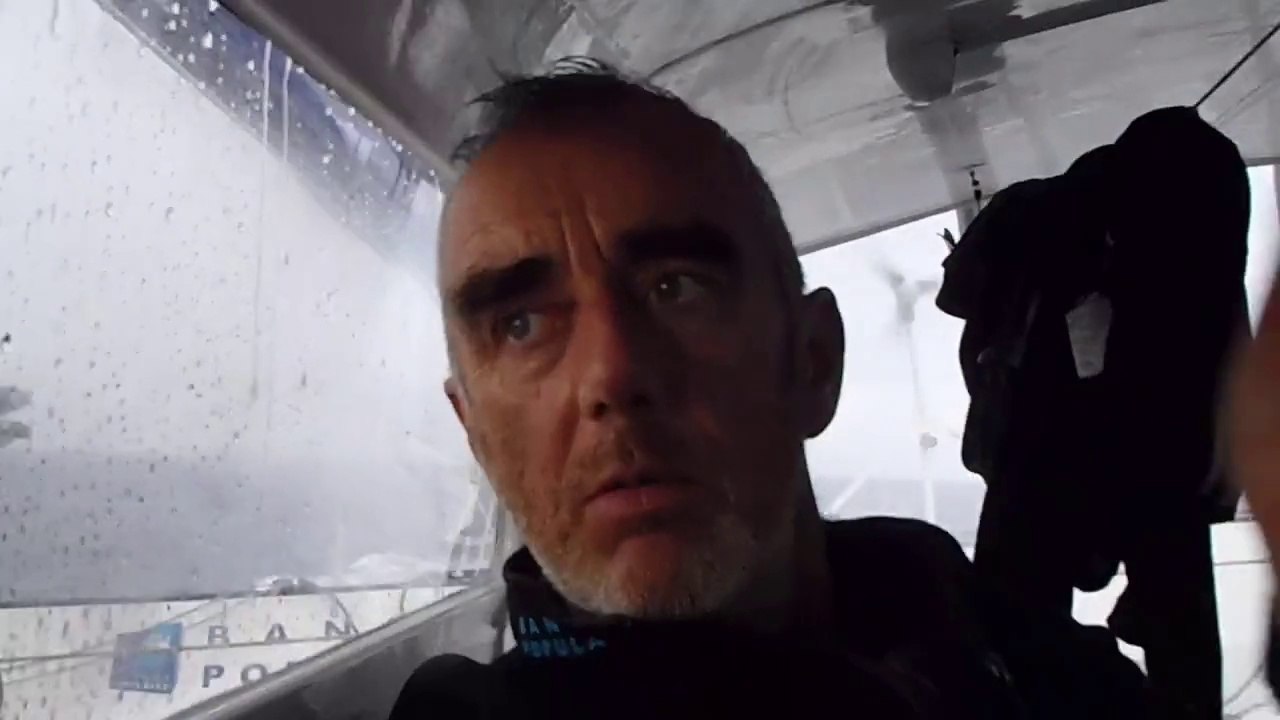Loïck Peyron, à l'abri de la pluie !