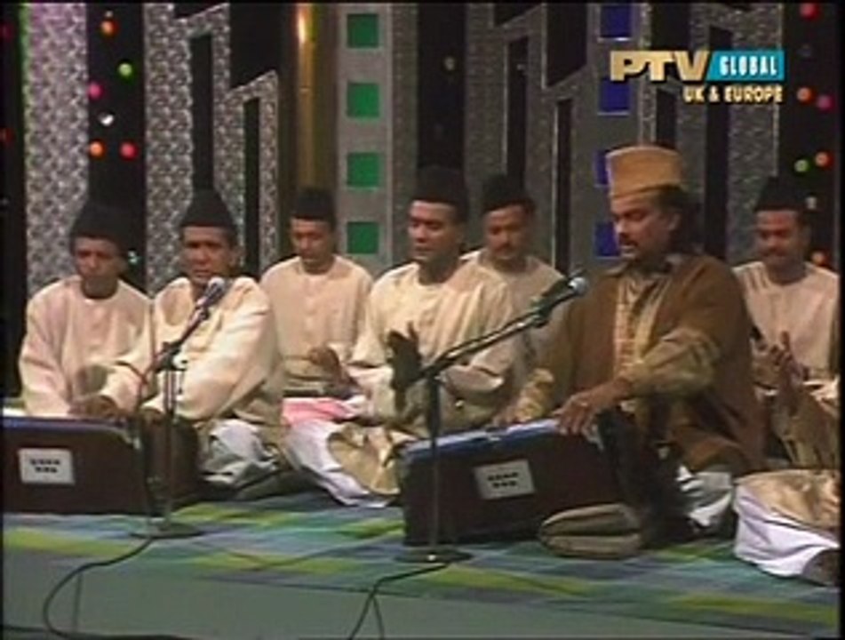 Tajdar e Haram ho nigah e karam