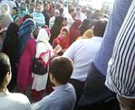 Punjab University Examination Centre Wahdat Road LAHORE ( MISMANAGEMENT, RUSH, TRAFFIC BLOK BEFORE CMH MEDICAL AND INSTITUTE OF DENTISTRY ENTRY TEST HELD AT 09-Nov-2014 )