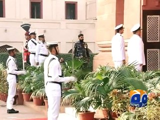 Guard changing Ceremony at Mazar-e-Iqbal-09 Nov 2014