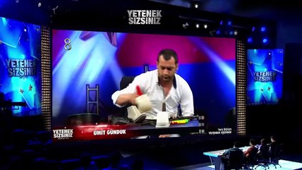 Ümit Günduk 'Ayakkabı Gösterisi' 