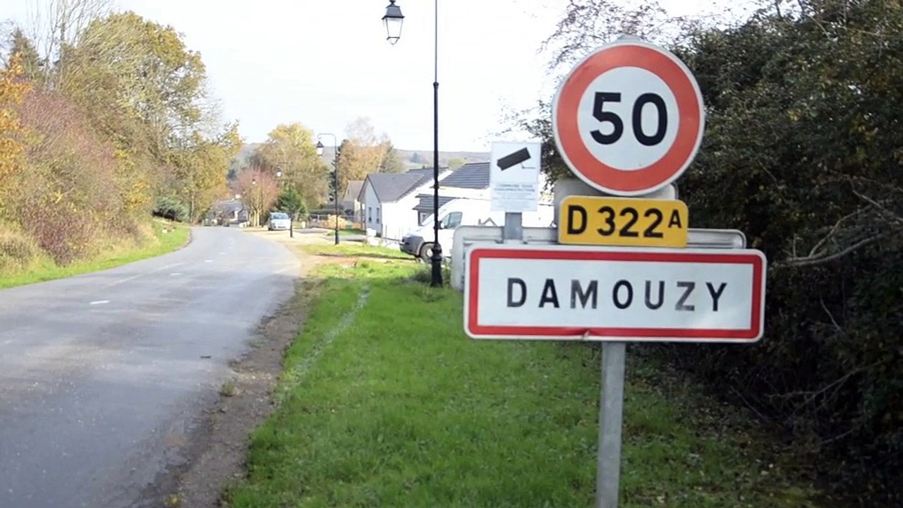 Croix gammées taguées à Damouzy