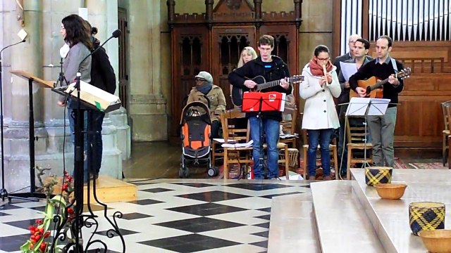 Je vous salue Marie. Paroisse de la Paix Amiens 9 Nov 2014
