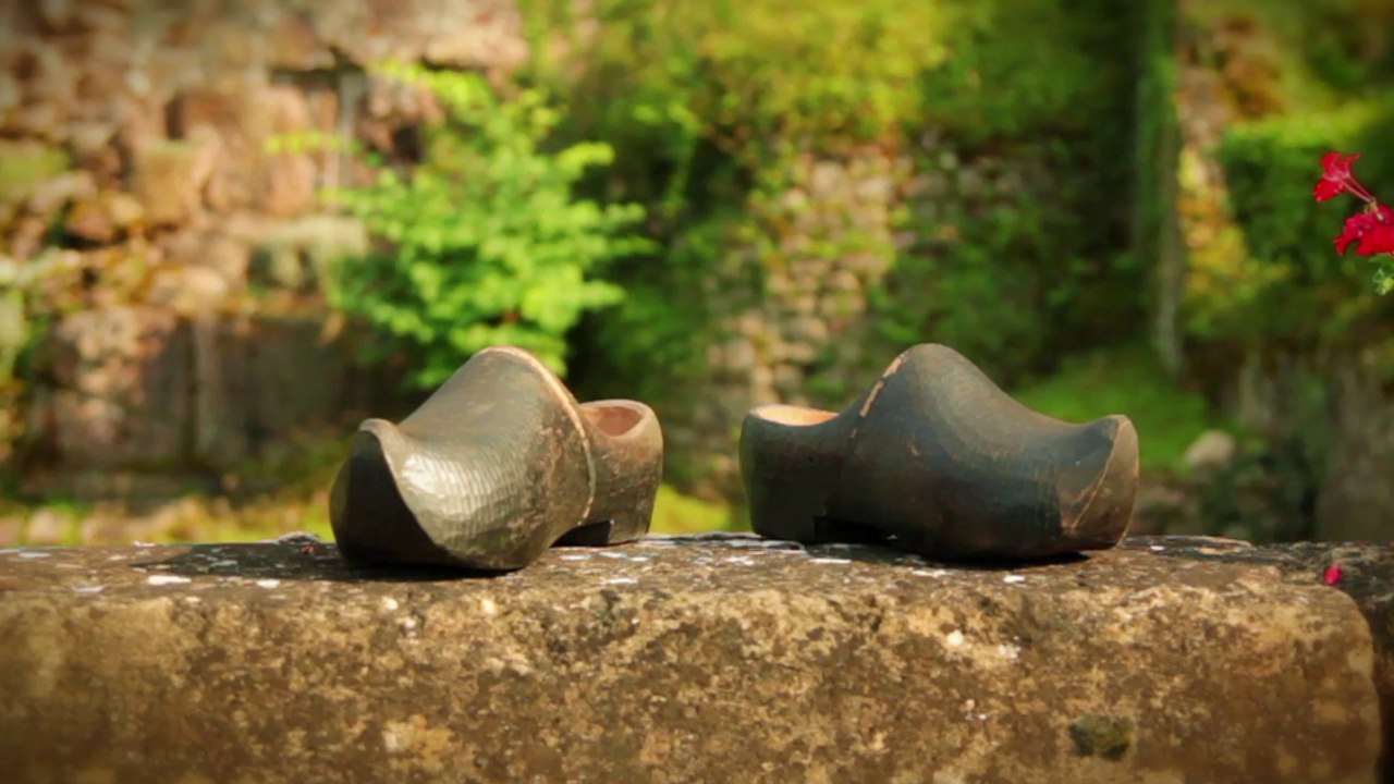 MANNIJO " En passant par la Lorraine / Les sabots d'Hélène"