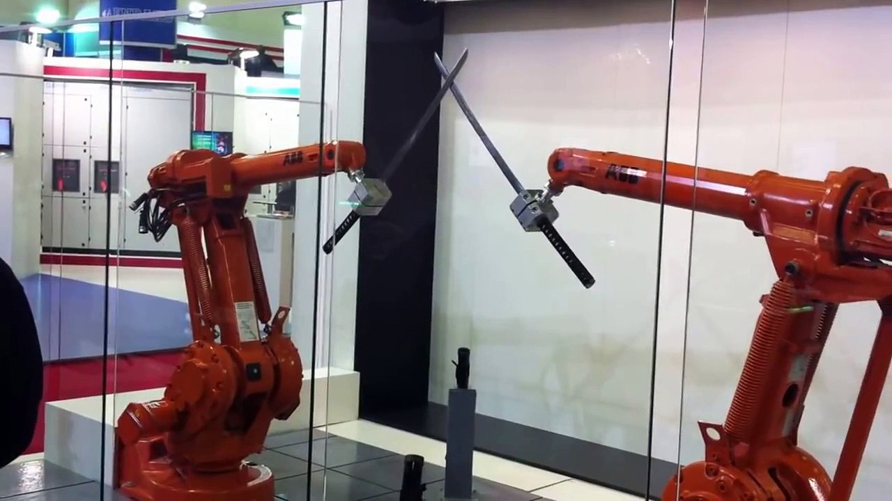 combat au katana entre deux robots