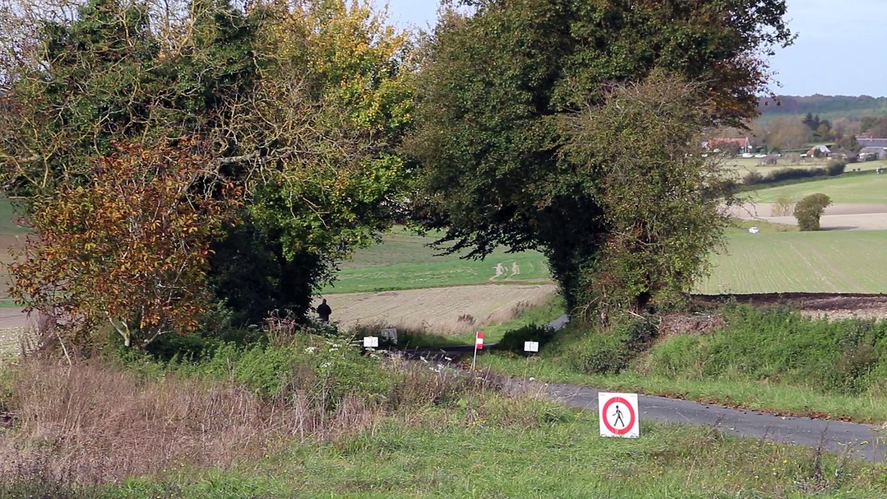 Rallye de l'Indre 2014_Clio V6_Steve Tabard-Marie Annie Sauvaget_ES1