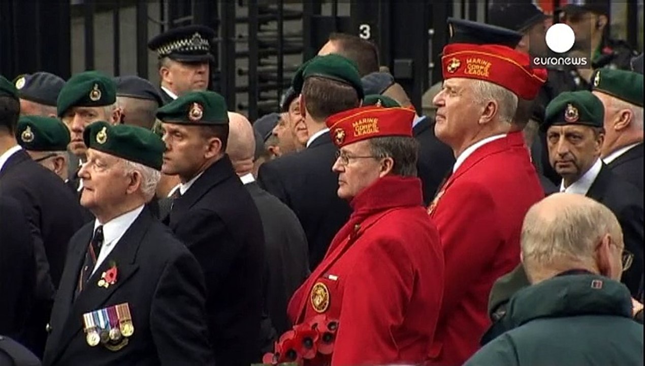 Briten gedenken Weltkriegsopfer