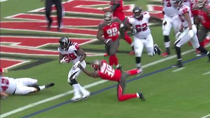 Steven Jackson swoops in for the 1-yard TD