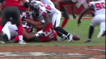 Charles Sims fumbles, Falcons recovers
