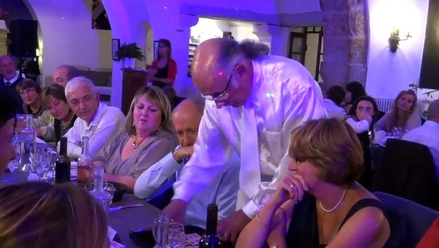 8/11 2014 Salernes Var MARYVONNE & BERNARD viennent de célébrer leurs noces d'or, BERN’ ART Magicien 06.74.88.69.55 avec leurs amis du MAGIC CLUB de l' EST VAROIS cours-stage-magie-var Président Marcel VERCOUTER 06.07.87.07.19 école de magie ateliers Var