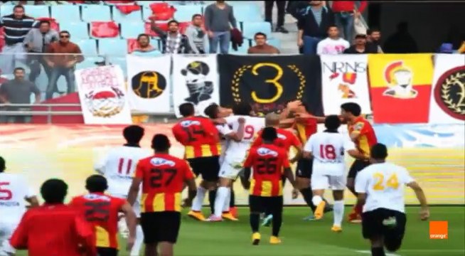 شاهد ماذا حصل بين لاعبي النجم و الترجي إثر نهاية المباراة