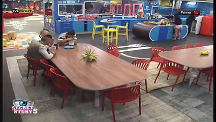 Maninhos atacam a Vânia e já falam de nomeações