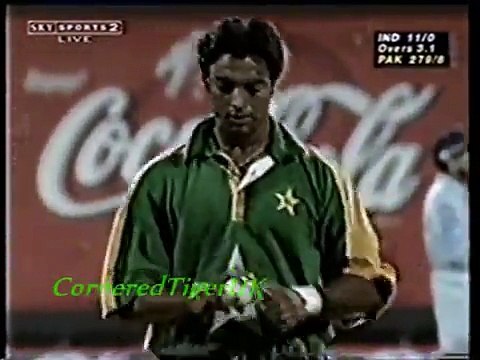 Sourav Ganguly Dancing In Front Of Shoaib And Wasim Akram