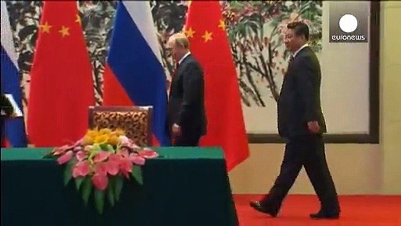 Moscou et Pékin affichent leur rapprochement à la veille du sommet de l'Asie-Pacifique