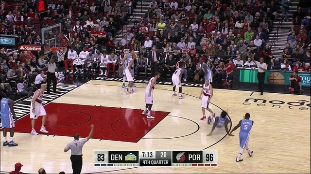 Bagarre Steve Blake & Kenneth Faried