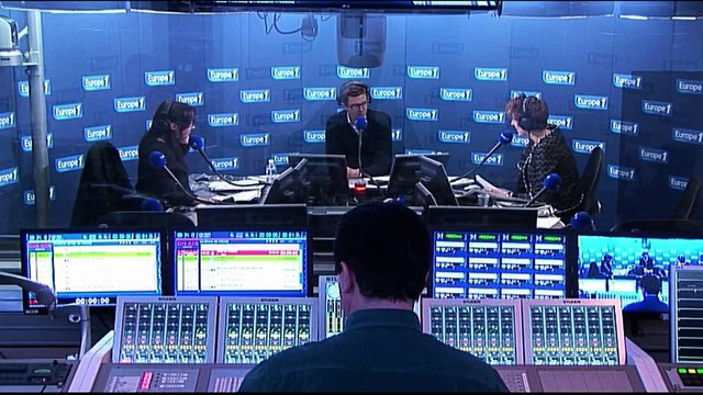 Poker menteur entre François Fillon et Jean-Pierre Jouyet