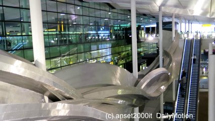 London Heathrow Airport. A Walk Throught the New Terminal 2.