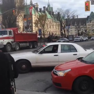 Parliament locked down after soldier shot in Ottawa