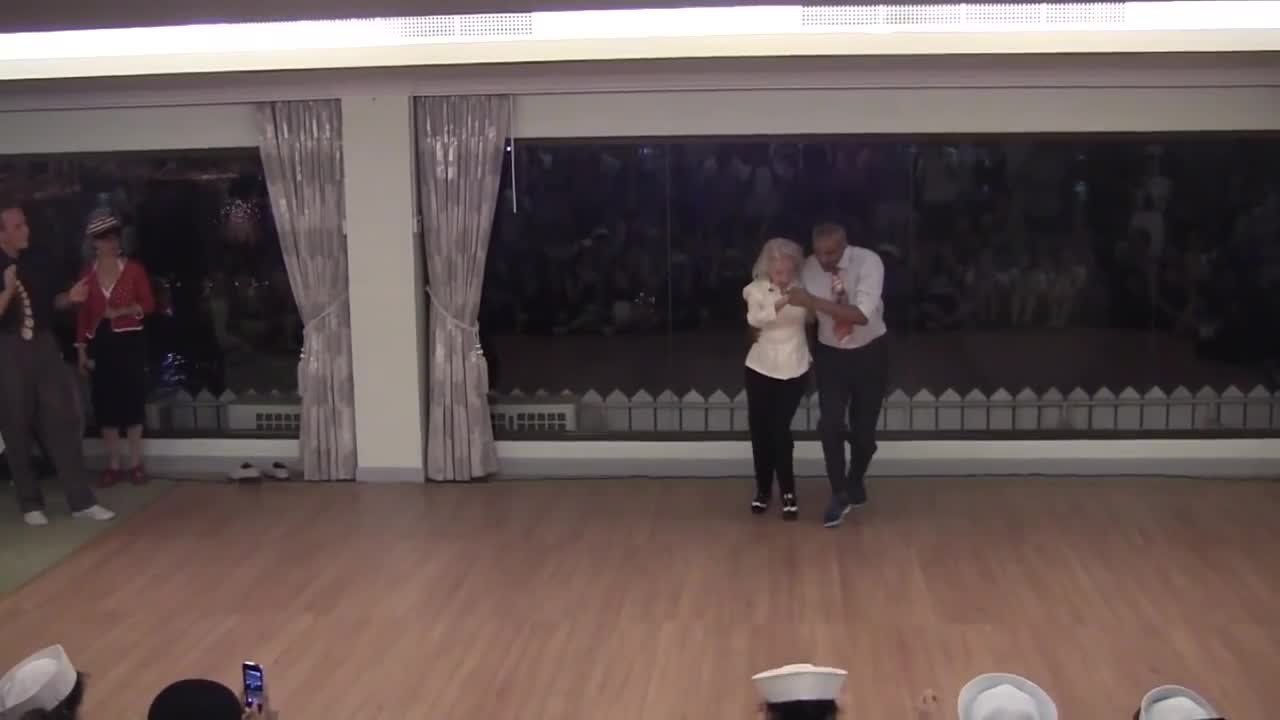 90-year-old shows off incredible dance moves