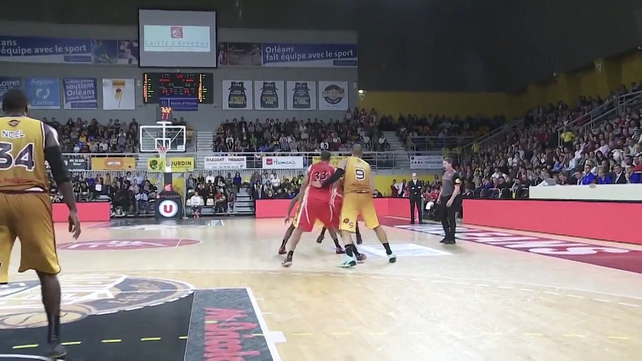 Orléans - JL Bourg : le panier objet de la réclamation en gros plan. A vous de juger si ce panier aurait du être validé ?