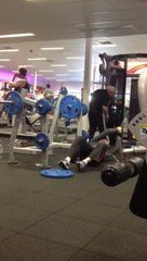 Drôle de technique à la muscu !