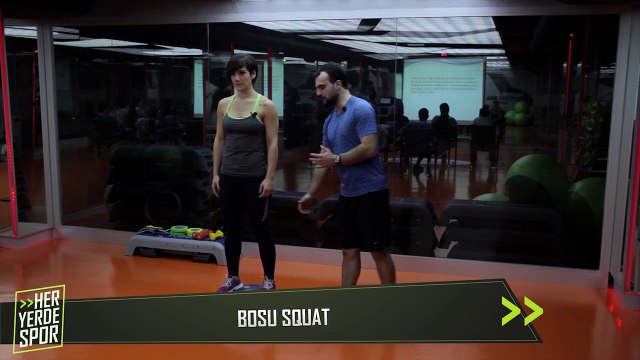 Bacak Kaslarını Çalıştırmak için Bosu Squat - Her Yerde Spor