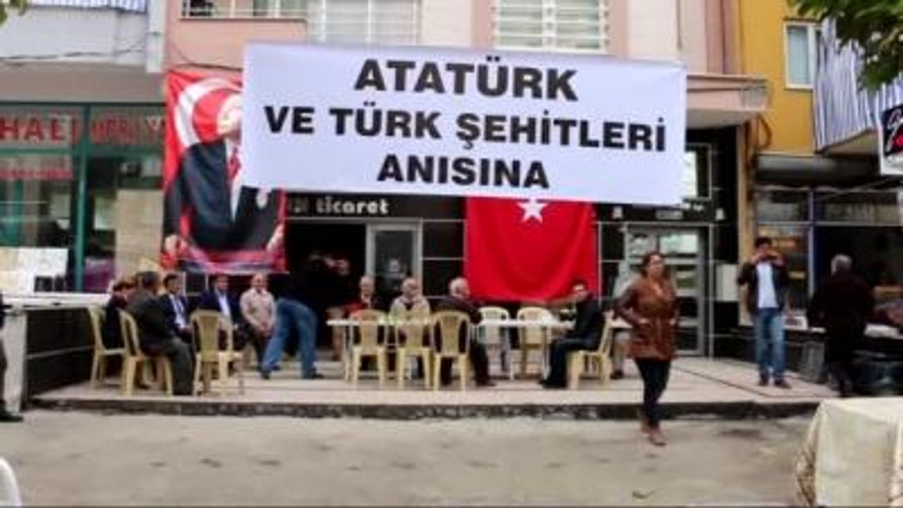 Atatürk ve Silah Arkadaşları İçin Lokma Döktü