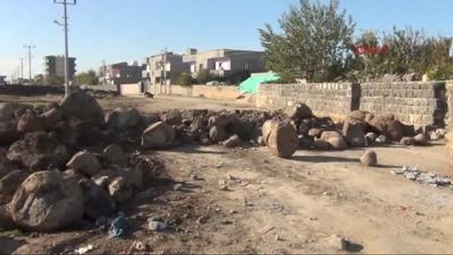 Şırnak İdil'de Hendek Kazıp Yol Kesen PKK'lılar, Polisle Çatıştı