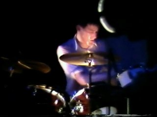 New Order - Everything's Gone Green (Live in Brussels 1981)
